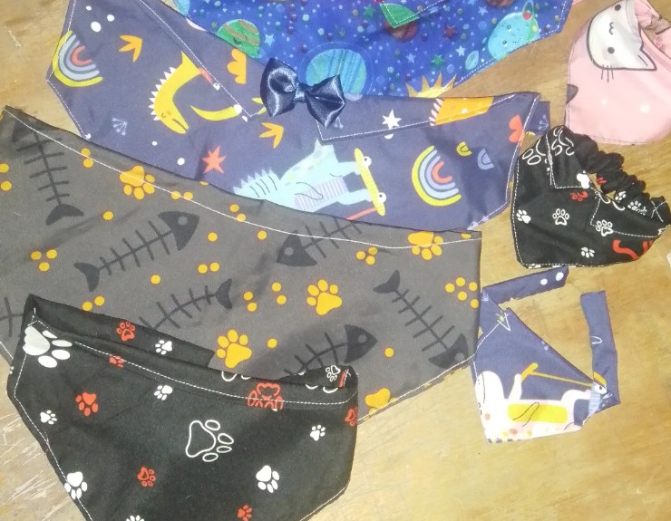 Mis Tres Michis - Pañoletas para mascotas